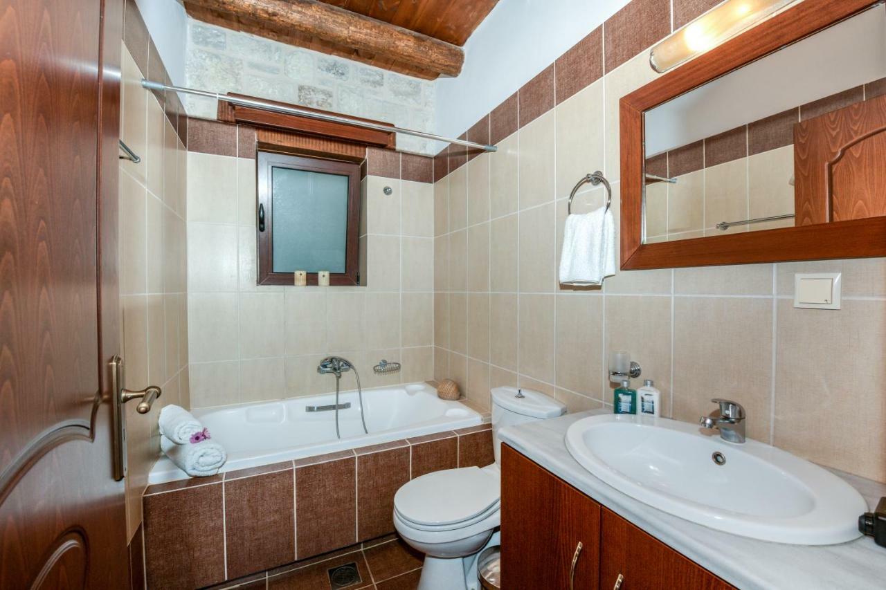Ariadni Apartments Sfinarion ภายนอก รูปภาพ