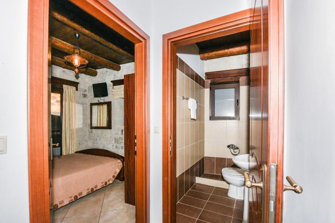 Ariadni Apartments Sfinarion ภายนอก รูปภาพ